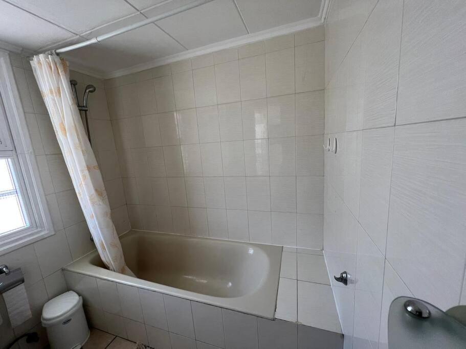 The Best Prime Location Lovely 1 Bedroom Apartment Paphos Exterior foto